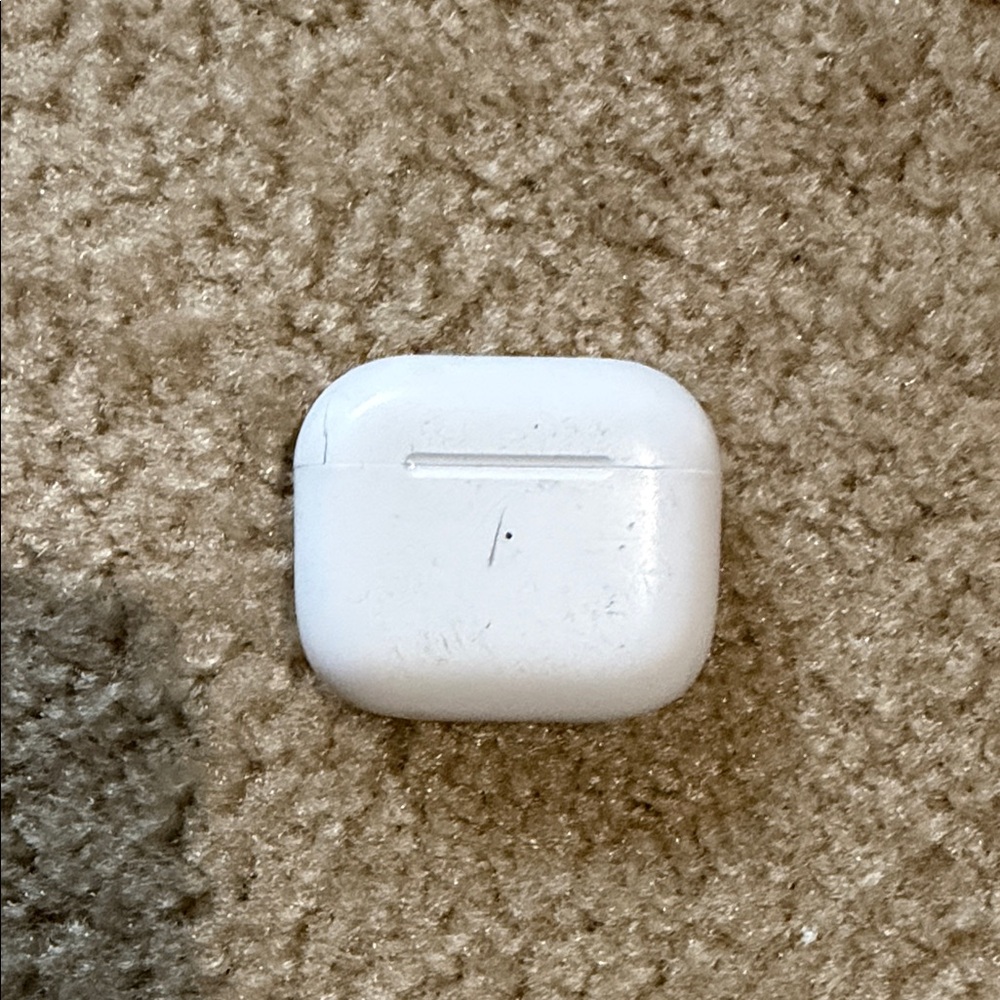 Apple White Wireless Earbuds Case
